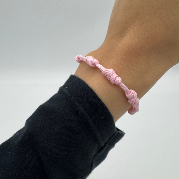 💗 Happy Baby Pink – Világos Rózsaszín 7 Csomós Védelmező Karkötő