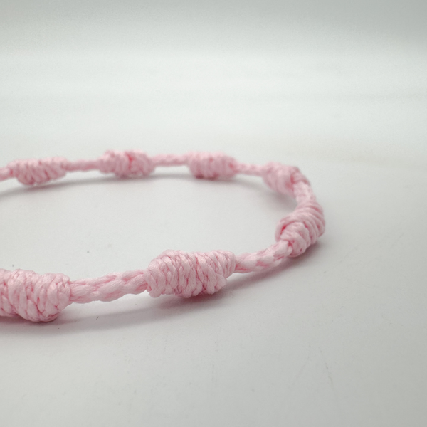 💗 Happy Baby Pink – Világos Rózsaszín 7 Csomós Védelmező Karkötő